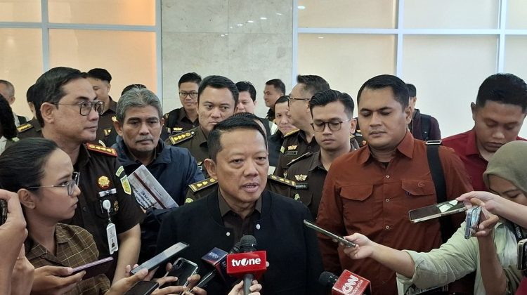 Tiga Kasus Korupsi Ancam Jampidsus Febrie Adriansyah