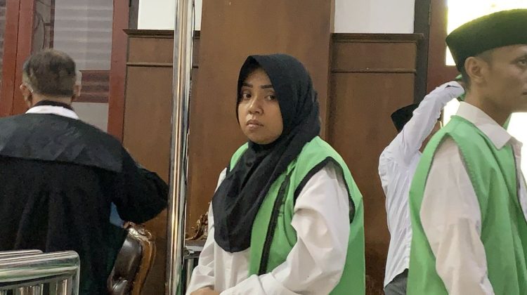 Kronologi wanita robohkan rumah dinas Bea Cukai Surabaya dengan ekskavator!