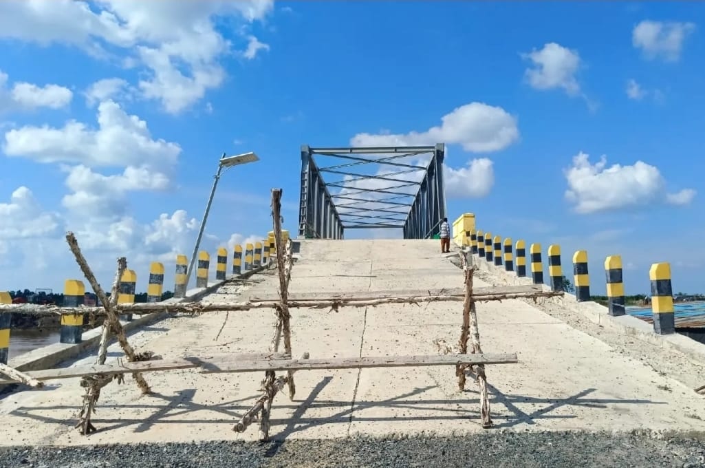 Jembatan Mangkatip–Dadahup Senilai Rp19,3 Miliar Dilaporkan Rusak Sebelum Diresmikan, APH Didesak Lakukan Penyelidikan